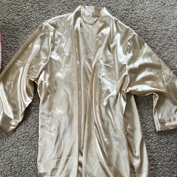 Bridesmaid Robe - Picture 2 of 2